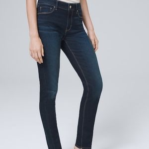 White house black market blanc slim ankle jeans